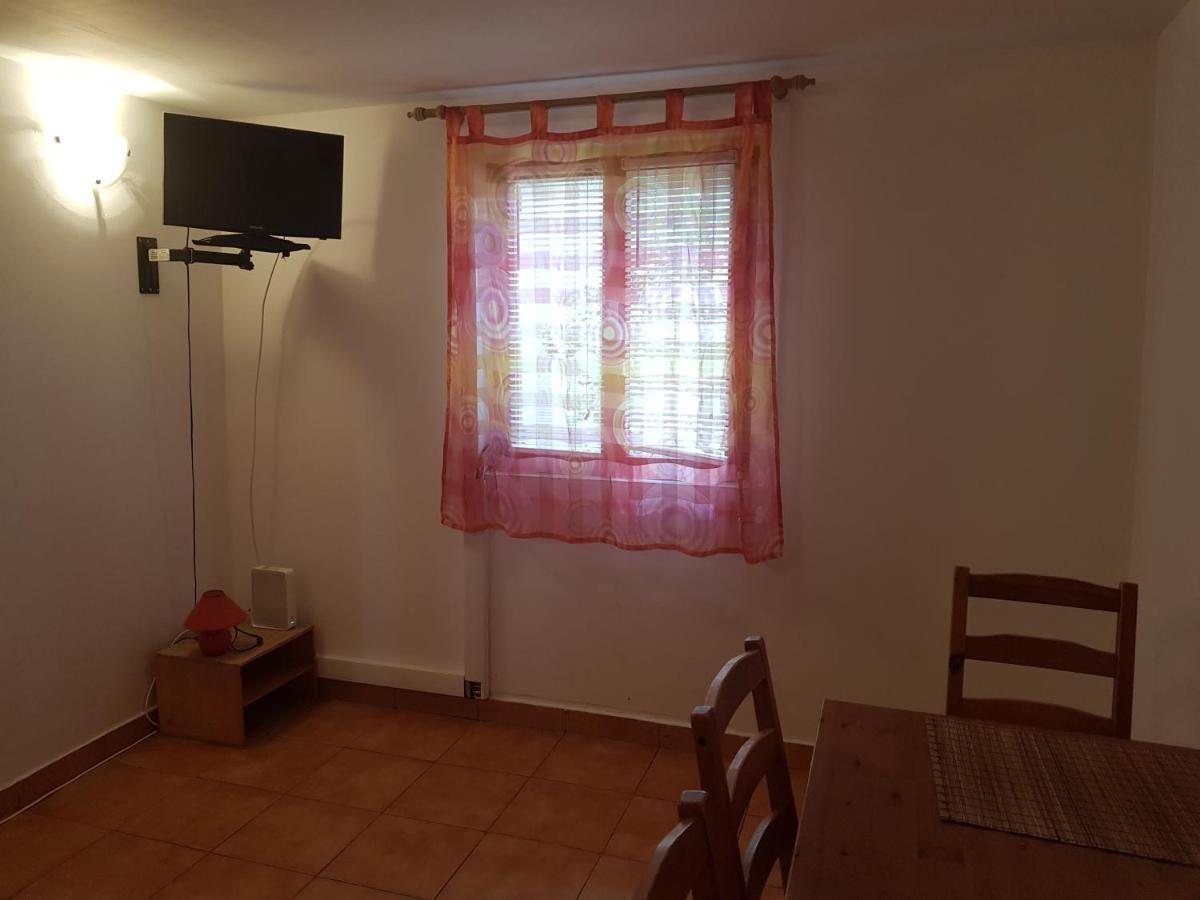 Casutele Intim Vila Costinesti Exterior foto